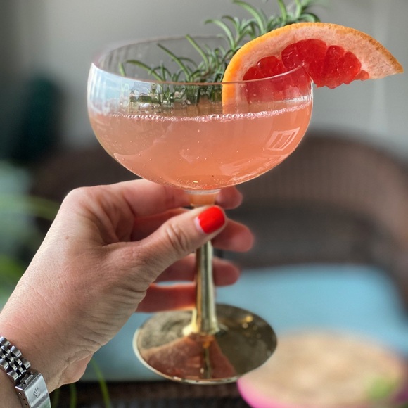 Posh Ambassador Top 10% Sharer Same Day Shipper 🥂 - Picture 7 of 8